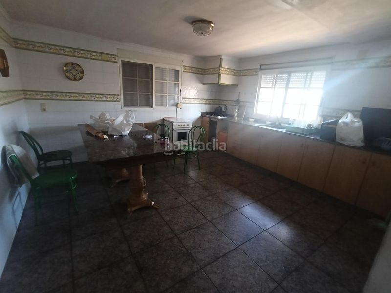 Foto b4ac1677-2ff3-4944-8504-17dd253fef10. Chalet  en Llombai