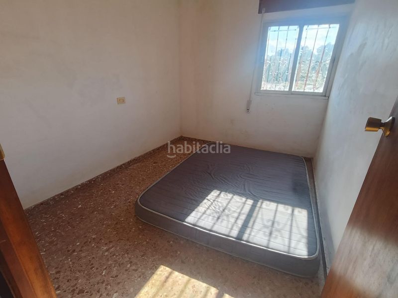 Foto d1f0daec-066e-415a-b318-b3bf69d42116. Chalet  en Llombai