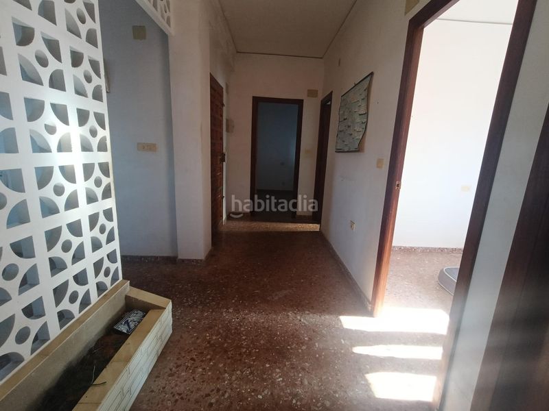 Foto d8ace7c8-d439-43ba-81e9-775f0157df54. Chalet  en Llombai