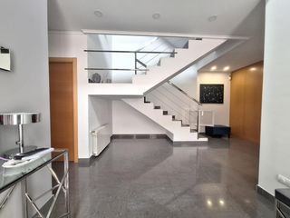 Casa a Alginet. Espectacular casa esquinera con luz natural en alginet  245 m2,