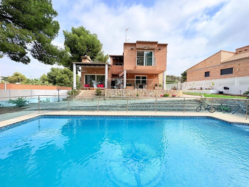 Foto 03dd1e35-c626-41ff-9853-bac14ed1240e. Xalet amb aparcament piscina a Alfinach - Monasterios Puçol
