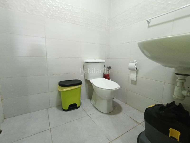 Foto f0ad7f2a-e256-43e3-ad65-c2dc4494ab37. Traspàs local comercial a Sedaví
