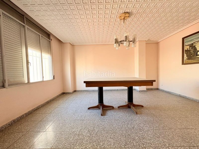 Foto 1bf5c202-fd75-436b-a80a-2a2fbabbffc1. Casa amb aparcament a Alfafar