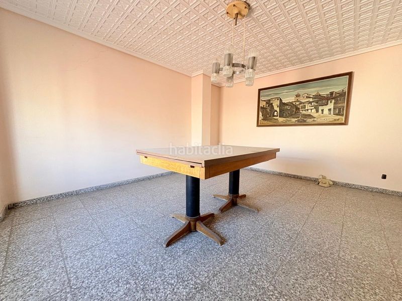 Foto 361faa72-d2ab-49df-a0d3-d9b6cc3d10d2. Casa amb aparcament a Alfafar