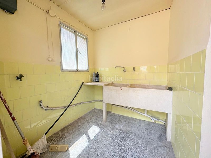 Foto a107f3d3-b3ce-4028-bc00-78d1d322f750. Casa amb aparcament a Alfafar