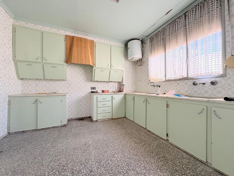 Foto ac7a2c60-62c5-4fa0-94d2-16a1a8b92df3. Casa amb aparcament a Alfafar