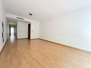 Etagenwohnung in Sedaví. Piso en sedaví