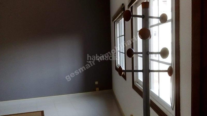 Foto 63b9ebdd-28a9-4fa2-a955-299fbdf4f8e9. Miete büro mit heizung in Centro - Echegaray Pontevedra