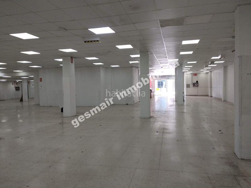 Foto 2fddad9e-abe7-443a-b4eb-7b21c95208fd. Alquiler local comercial en Zona de Plaza de Barcelos Pontevedra