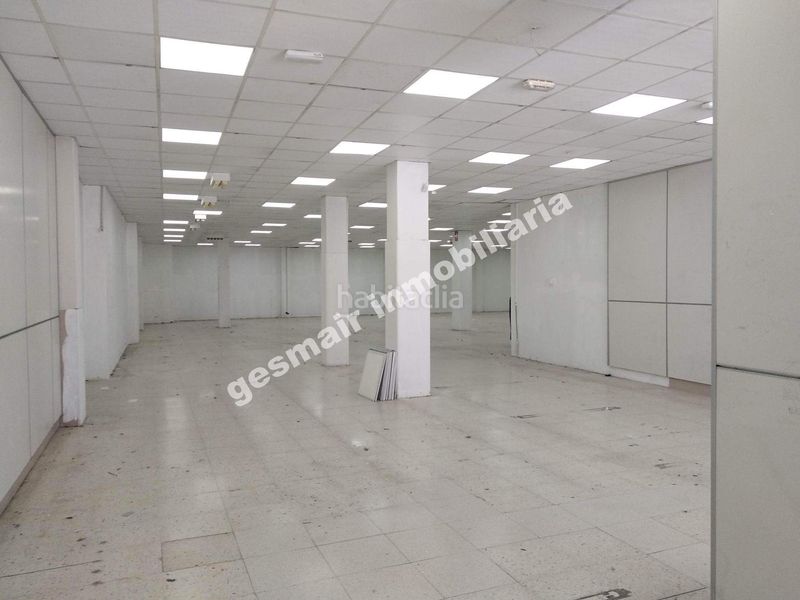 Foto f71473c2-633a-4a97-a945-b21506863ac0. Alquiler local comercial en Zona de Plaza de Barcelos Pontevedra