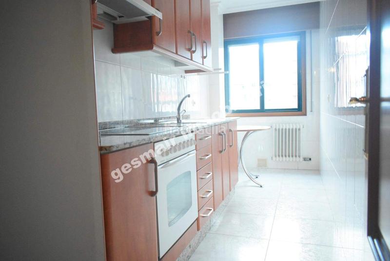 Foto 3f58b725-9e0a-4700-b618-5e246220870c. Appartamento con riscaldamento parcheggio in Zona de Plaza de Barcelos Pontevedra