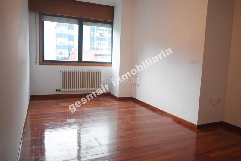 Foto aceea4d3-43f7-4619-96d5-79292b183e3d. Pis amb calefacció aparcament a Zona de Plaza de Barcelos Pontevedra