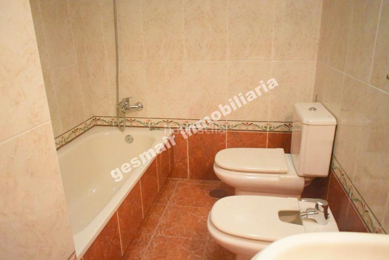 Foto ffca7e16-2924-40ba-870c-e1e97b5d5ce9. Pis amb calefacció aparcament a Zona de Plaza de Barcelos Pontevedra