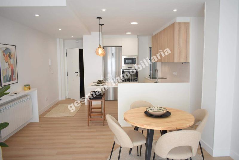 Foto bd3a9d09-dc94-4b47-baba-e486b1d56917. Flat with heating in Zona de Plaza de Barcelos Pontevedra