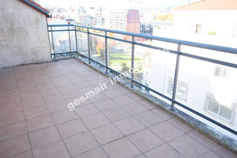 Foto 14a71612-43be-40a5-a4c3-4cad34211df2. Àtic amb calefacció aparcament a Zona de Plaza de Barcelos Pontevedra