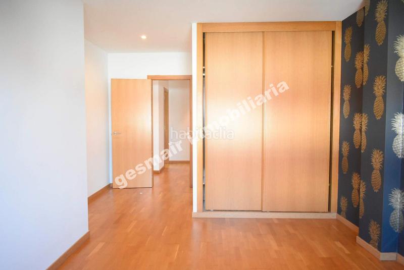 Foto 9592baf0-27d3-400b-85bc-a75b39c9d191. Àtic amb calefacció aparcament a Zona de Plaza de Barcelos Pontevedra