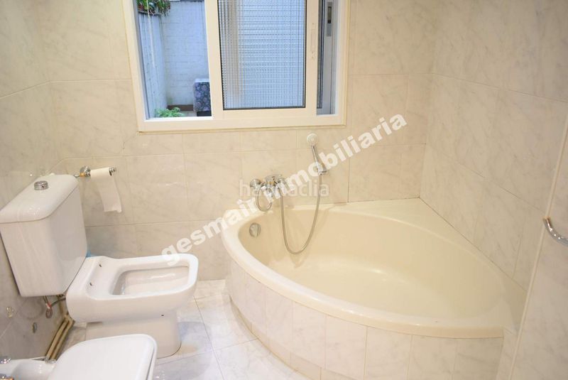 Foto 621b1454-2360-4aaf-91b4-7cc84c79b4c4. Pis amb calefacció a Zona Fernández Labreda Pontevedra