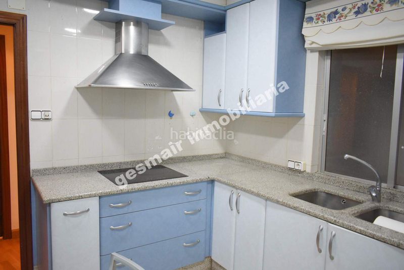 Foto f74cbe59-d671-4685-9066-0f6bef066048. Pis amb calefacció a Zona Fernández Labreda Pontevedra