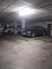 Alquiler Parking coche en Avenida virxinia pereira renda 18