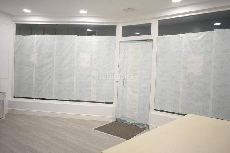 Foto c83392cc-640a-4c6e-8783-fcc2081052eb. Rent business premise in Centro - Echegaray Pontevedra
