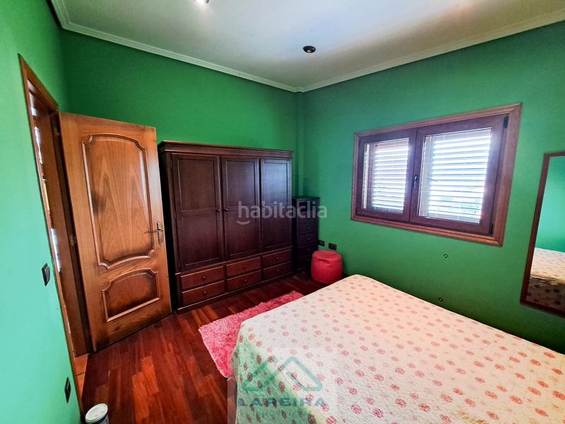 Foto a03ca983-0907-42a0-92a1-6b176edd9768. Casa  con piscina. en Redondela