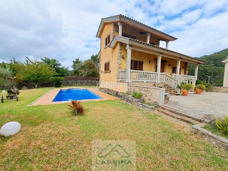Foto cda820a7-afec-40a5-aee3-3158f587b865. Casa  con piscina. en Redondela