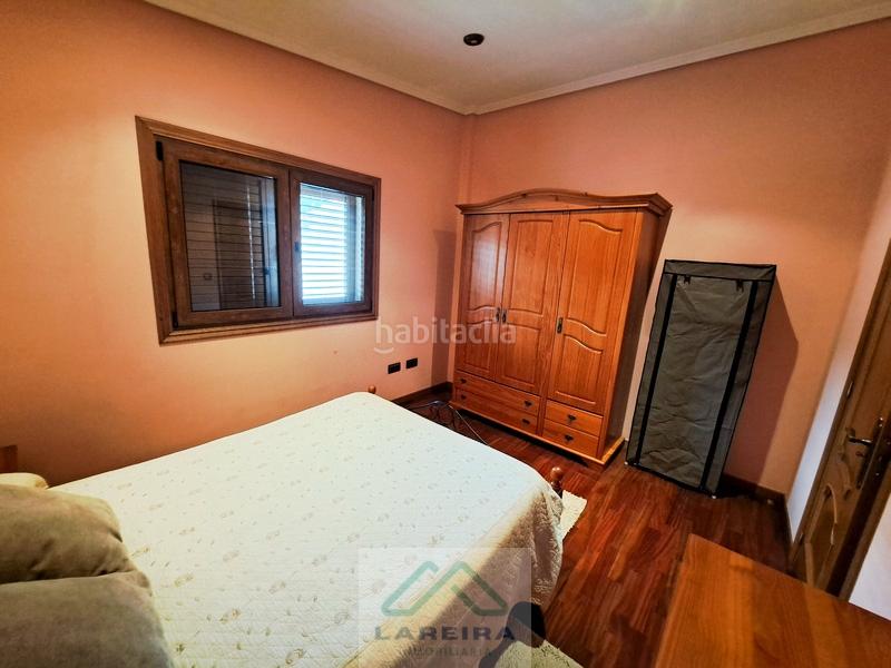 Foto ff6ef9f4-7dfa-4bed-be6b-d25bcdad82a9. Casa  con piscina. en Redondela