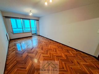 Location Appartement  Rúa de urzáiz. Amplio piso