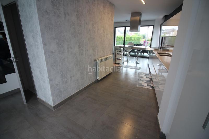 Foto 368550a8-5800-4787-9655-ad67292d46ec. Chalet - a lanzada. chalet a 350m. de a lanzada, con jardín, piscina. con materiales de alta gama. en Sanxenxo