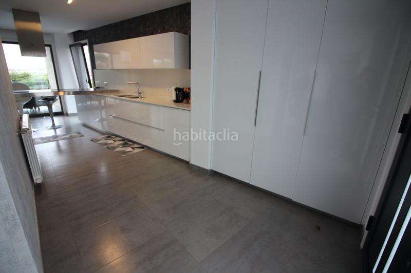 Foto 6538d3fe-cdf3-4f7c-b52a-b415fec2ebe8. Chalet - a lanzada. chalet a 350m. de a lanzada, con jardín, piscina. con materiales de alta gama. en Sanxenxo