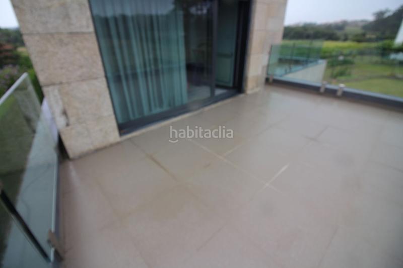 Foto 73b6248f-3cce-426c-b9f3-73df0cda776c. Chalet - a lanzada. chalet a 350m. de a lanzada, con jardín, piscina. con materiales de alta gama. en Sanxenxo
