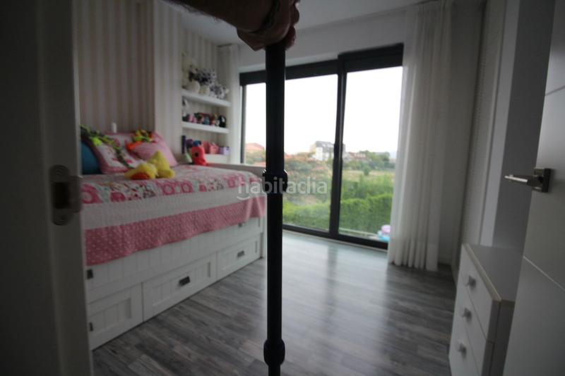 Foto bb092c12-76e4-4c3b-a87b-7cf1a5d8678f. Chalet - a lanzada. chalet a 350m. de a lanzada, con jardín, piscina. con materiales de alta gama. en Sanxenxo