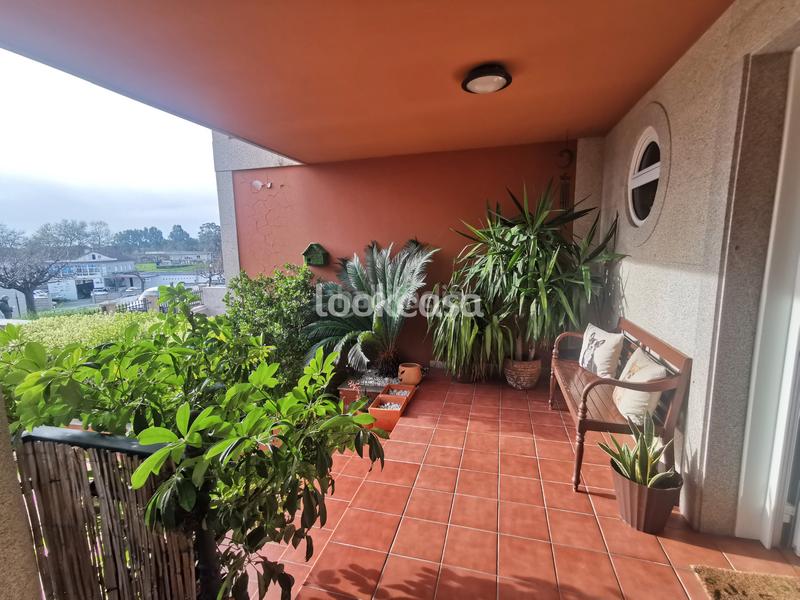Foto 5f420a7f-0a48-4be5-9094-f0d95ba7dc88. Casa adossada amb calefacció aparcament piscina a Sanxenxo