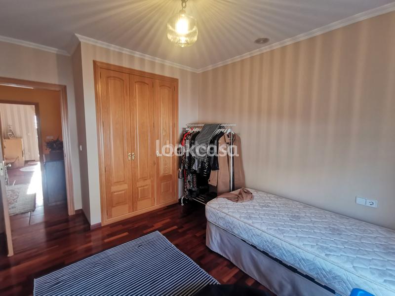 Foto a5c043c5-4200-4281-9789-6852b366a9f3. Casa adossada amb calefacció aparcament piscina a Sanxenxo