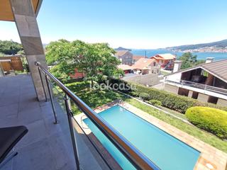 Xalet  Camino lubiáns. Poio-campelo. chalet con jardín, piscina, terrazas y magnificas