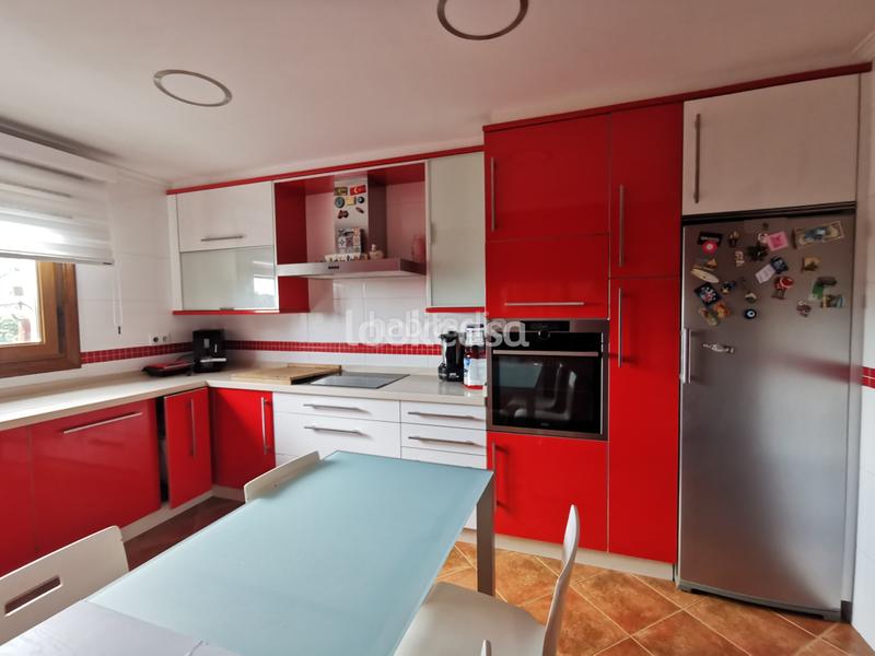 Foto 25cb42b1-d743-4185-9636-ce1dc3771610. Chalet -Dorrón. chalet independiente con jardín, barbacoa y terrazas desde donde se divisa el mar. en Sanxenxo