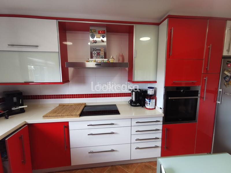 Foto d2f19cfb-055b-4b6d-9971-a73d808f1eaa. Chalet -Dorrón. chalet independiente con jardín, barbacoa y terrazas desde donde se divisa el mar. en Sanxenxo