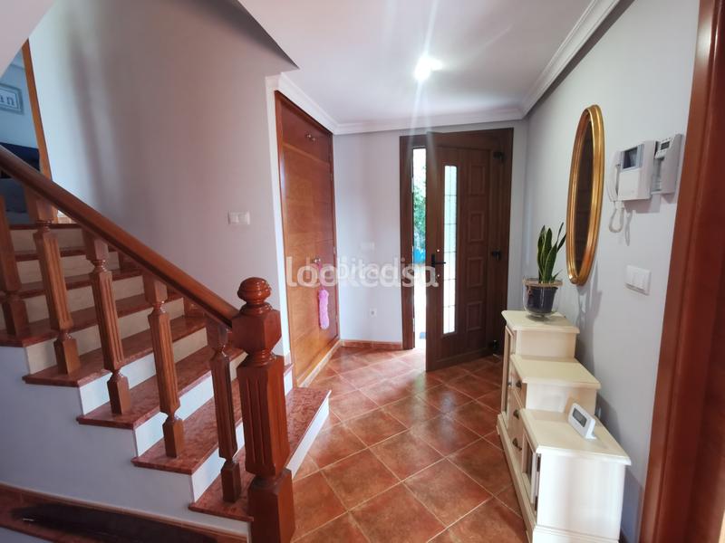 Foto d6e6af6e-28c3-493d-9524-eb6b6e730cd5. Chalet -Dorrón. chalet independiente con jardín, barbacoa y terrazas desde donde se divisa el mar. en Sanxenxo