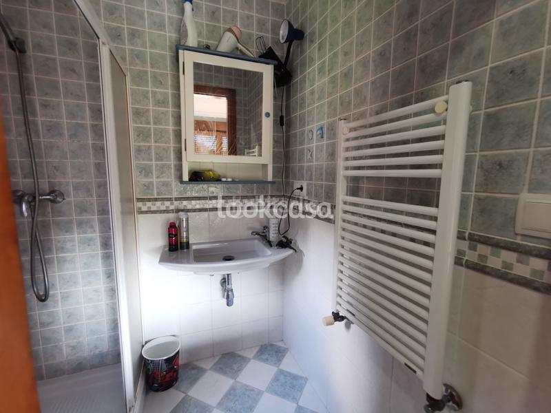 Foto e9f56fea-c91c-4b33-aa72-46aaaf84cc78. Chalet -Dorrón. chalet independiente con jardín, barbacoa y terrazas desde donde se divisa el mar. en Sanxenxo