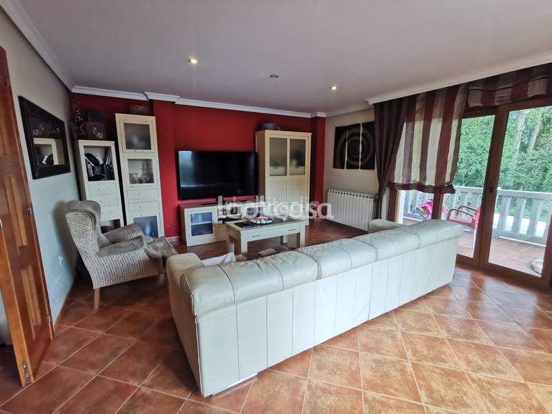 Foto f5b657a5-7e75-4d73-9039-cfe7a66f1e59. Chalet -Dorrón. chalet independiente con jardín, barbacoa y terrazas desde donde se divisa el mar. en Sanxenxo