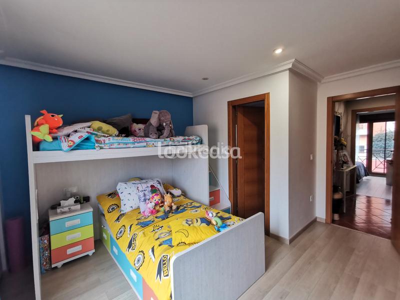 Foto 4c2303bb-9579-4bc2-9eba-99639ab021fa. Xalet amb xemeneia calefacció aparcament a Dorrón Sanxenxo