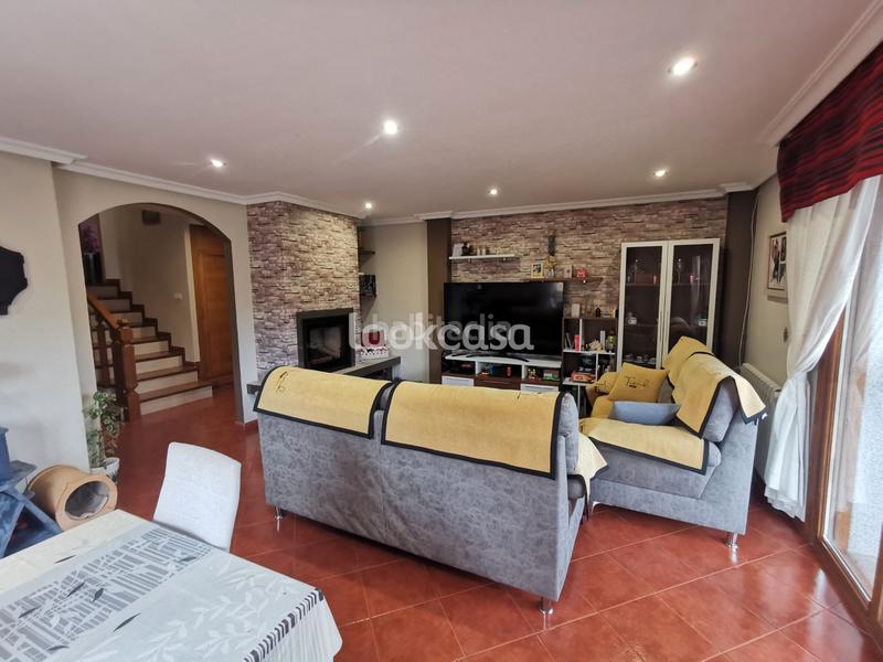 Foto 7220e8bb-5683-4d29-a5d3-af1aaf0bf843. Xalet amb xemeneia calefacció aparcament a Dorrón Sanxenxo