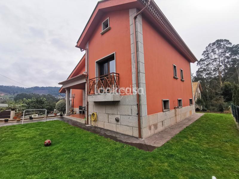 Foto bf36c65b-9b82-463f-bcfb-94a82fef0523. Xalet amb xemeneia calefacció aparcament a Dorrón Sanxenxo