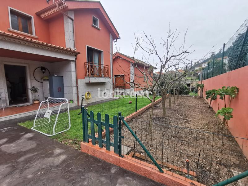 Foto da759371-dac0-49e0-8d24-52a9ffdb771c. Xalet amb xemeneia calefacció aparcament a Dorrón Sanxenxo