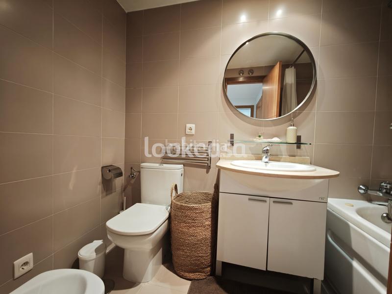 Foto d059e545-ef46-44ee-997e-a7772b226c63. Appartamento con riscaldamento parcheggio in Sanxenxo pueblo Sanxenxo