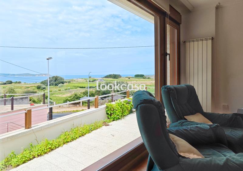 Foto 22cdf5a3-096e-4e62-9978-7f69ba5e5d4e. Chalet - Noalla. chalet a 500 metros del mar y playas, con jardín y terrazas vistas mar. en Sanxenxo