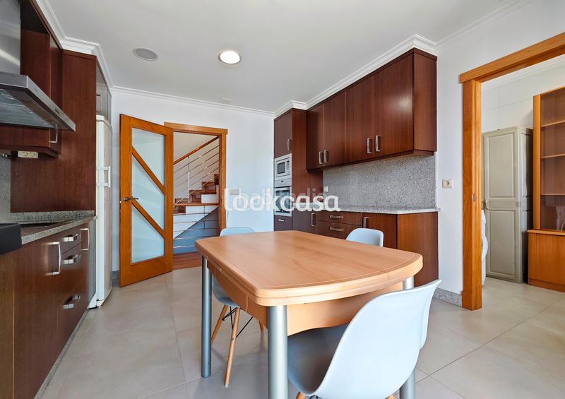 Foto 399ab9ea-f312-41d0-8712-dfea416816a8. Chalet - Noalla. chalet a 500 metros del mar y playas, con jardín y terrazas vistas mar. en Sanxenxo