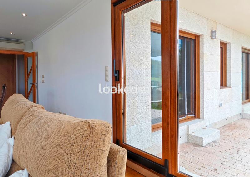 Foto 45bddd61-739d-47b3-8311-b1acbd3486d2. Chalet - Noalla. chalet a 500 metros del mar y playas, con jardín y terrazas vistas mar. en Sanxenxo