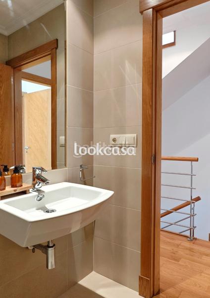 Foto 4d1a1ffa-12f7-4ec7-86a1-f06adb53e903. Chalet - Noalla. chalet a 500 metros del mar y playas, con jardín y terrazas vistas mar. en Sanxenxo