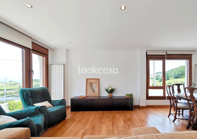 Foto 6b514f1b-3388-41f7-8049-a7fc9180b400. Chalet - Noalla. chalet a 500 metros del mar y playas, con jardín y terrazas vistas mar. en Sanxenxo